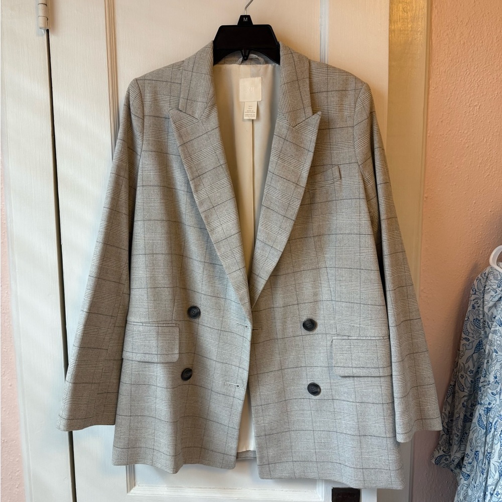 H&M Light Gray Checkered Blazer